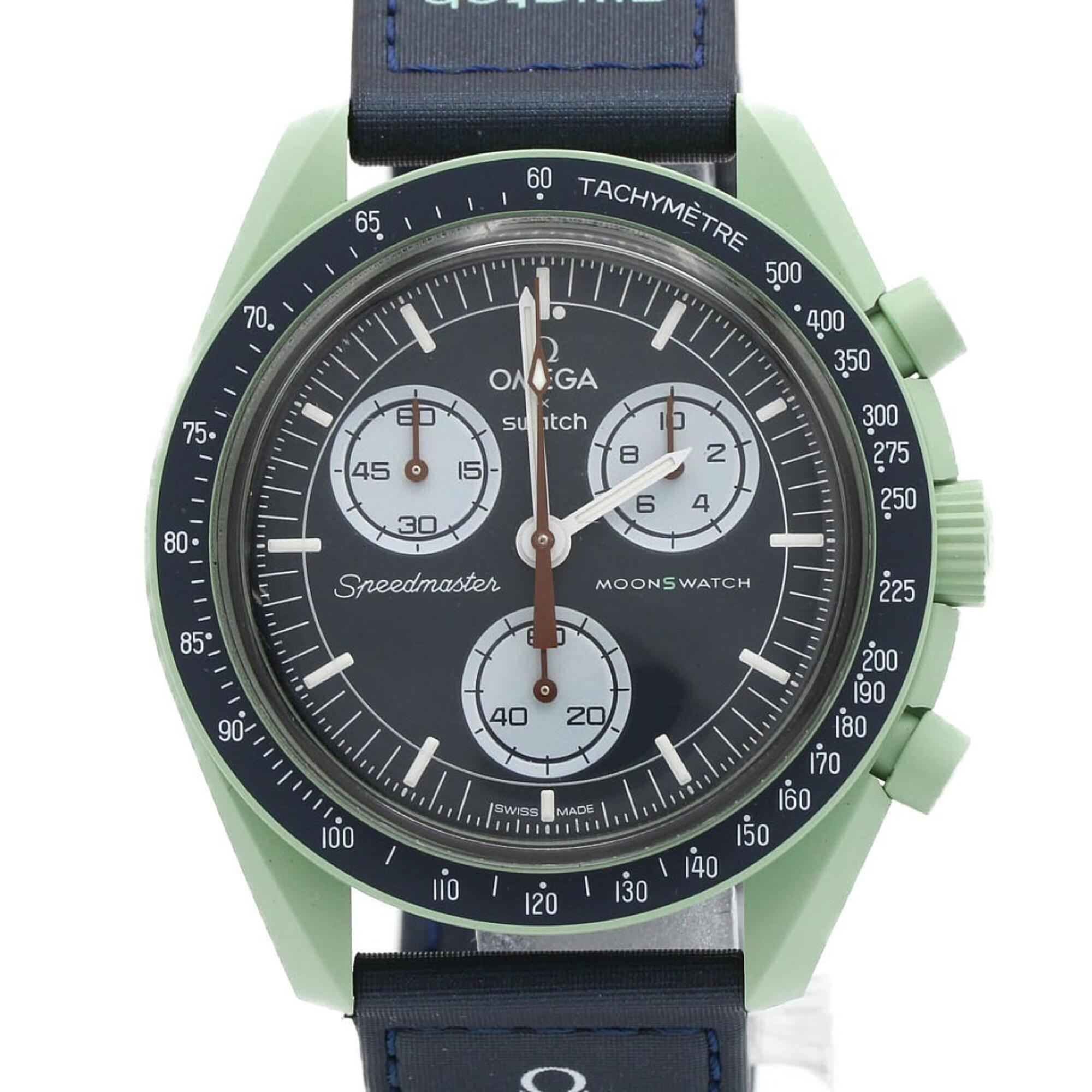 2000_95c9debe-4481-4f03-88cf-acc37c31b273.jpg S x Omega Mission on Earth SO33G100 Bioceramic Quartz - Image 1