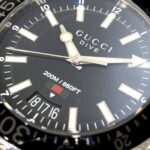 Gucci Dive total weight 154.2g stainless steel automatic movement black dial 136.3 - Image 4