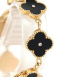 Van Cleef & Arpels Alhambra YG 4P 122974 Quartz Watch - Image 3