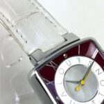 Louis Vuitton Q221J Quartz Wristwatch Silver Wine red Based - Image 4